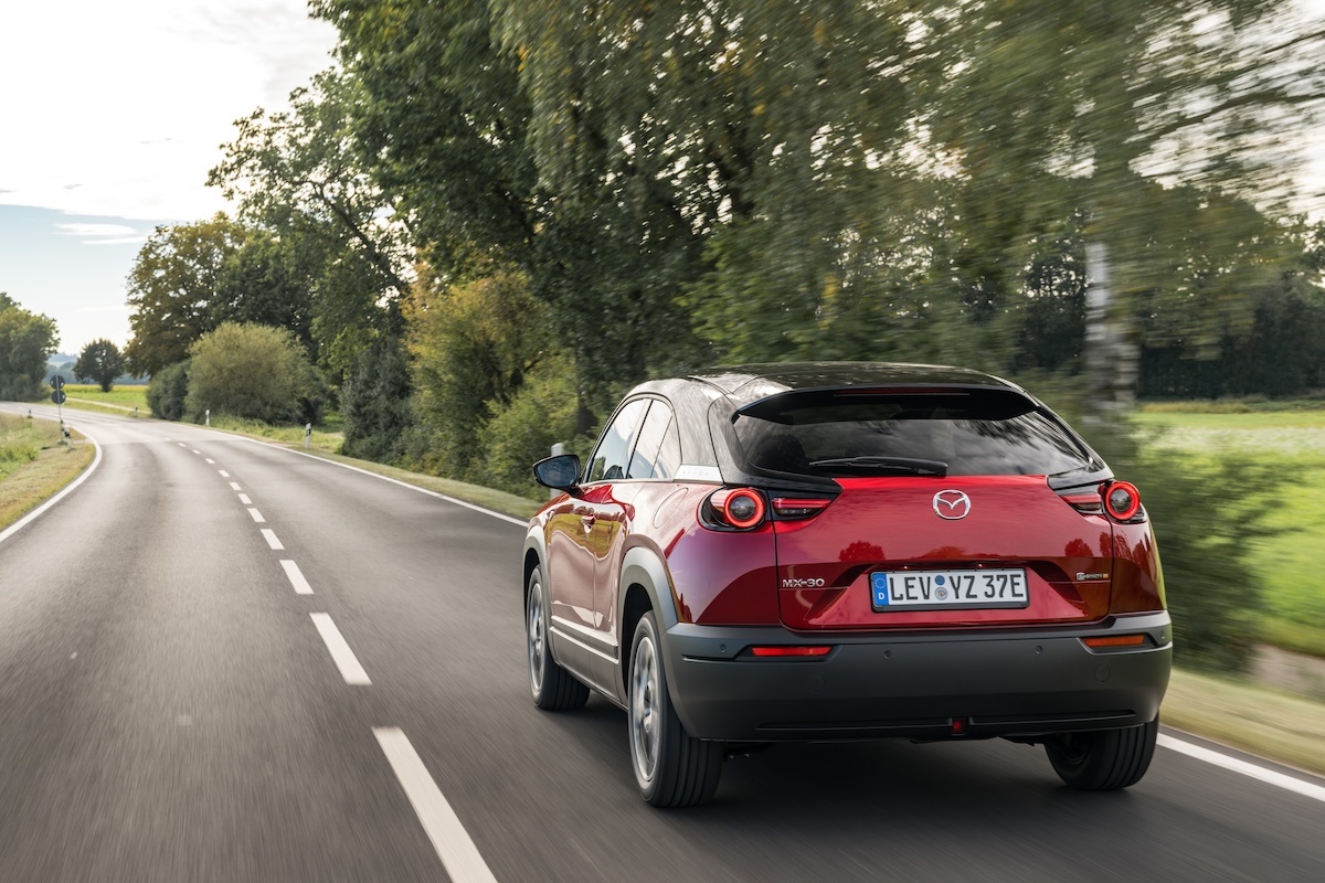 Mazda MX-30 traseira