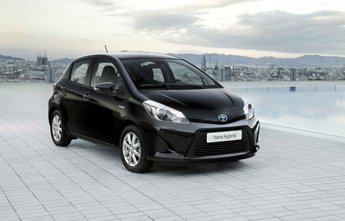 Toyota Yaris híbrido standvirtual