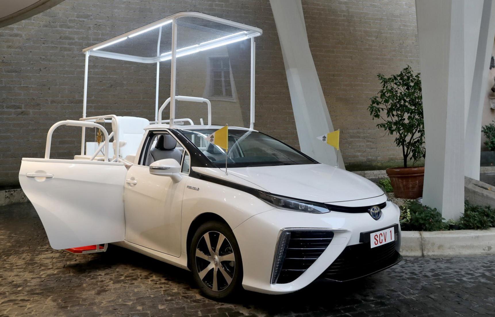 toyota mirai