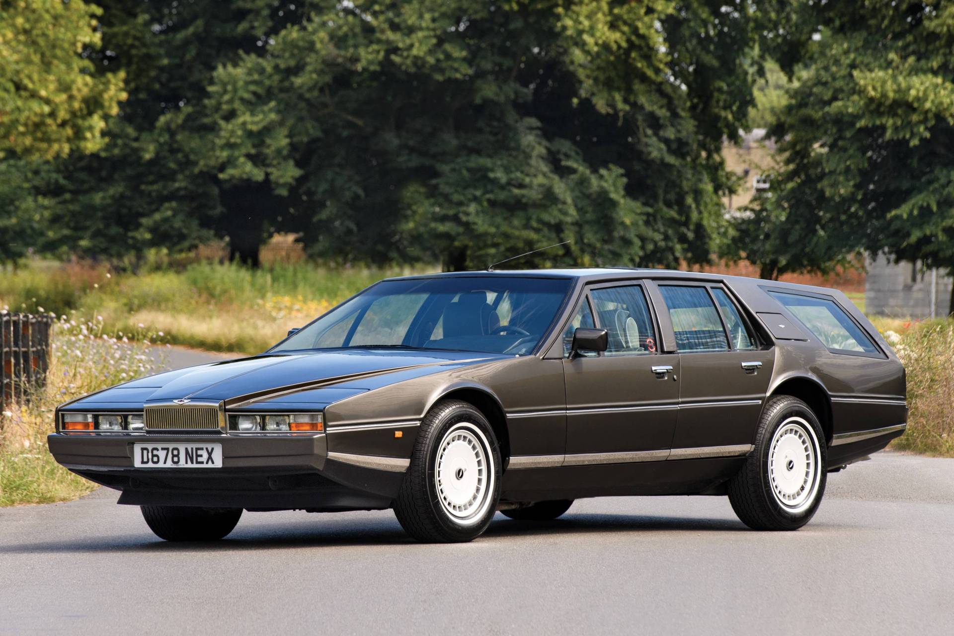 Aston Martin Lagonda Shooting Brake  