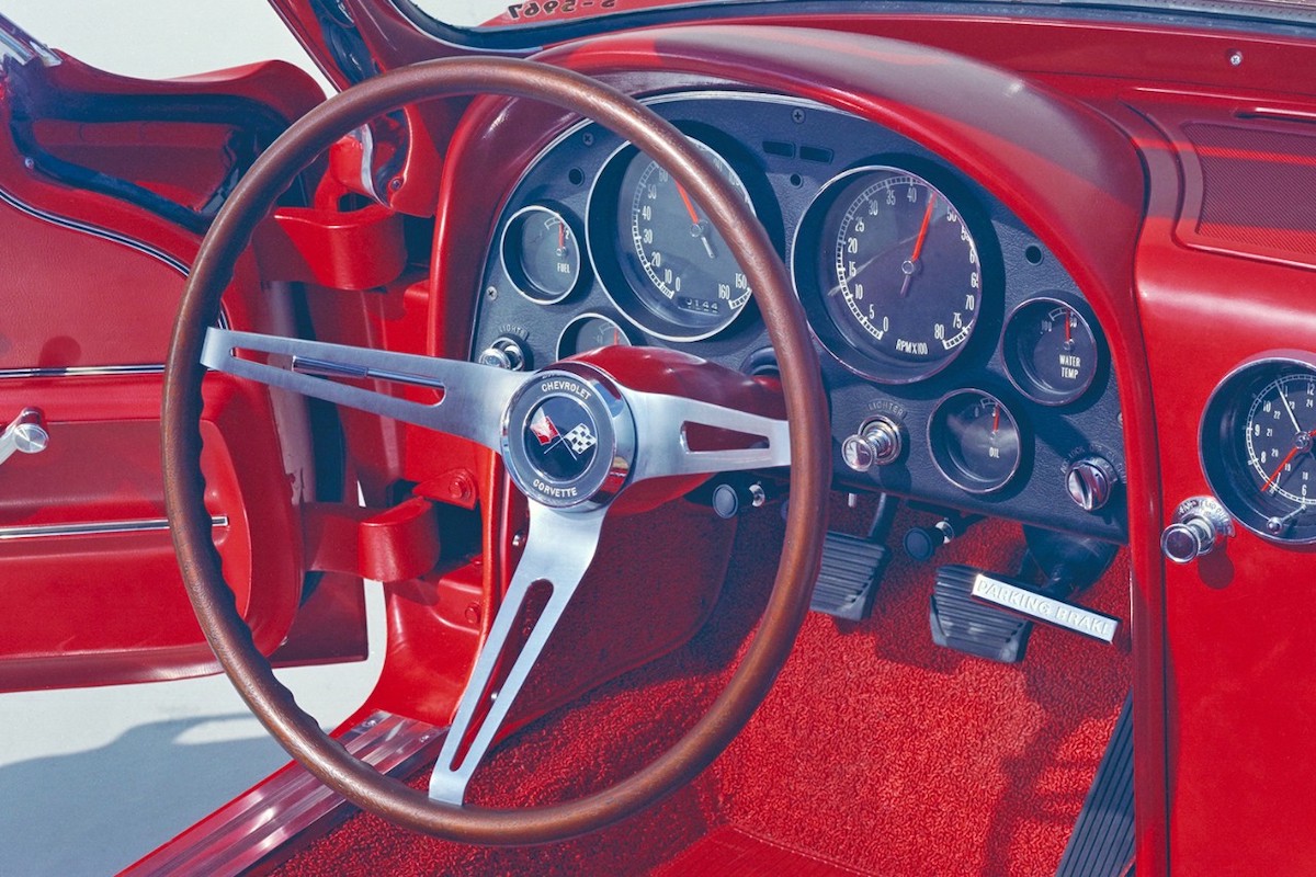 volante Chevrolet Corvette Stingray