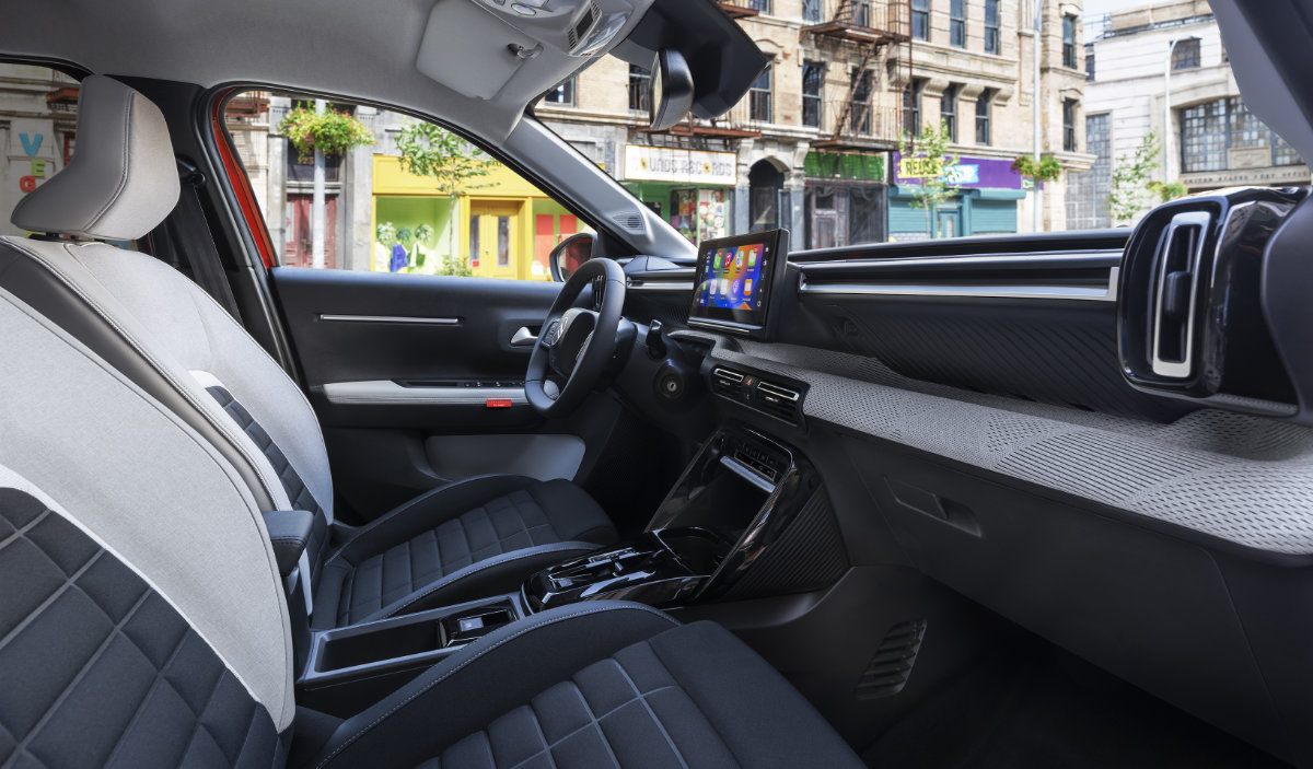 Novo Citroen e-C3 cockpit