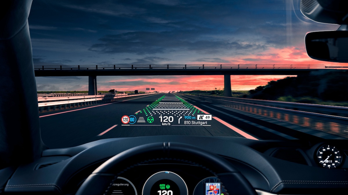 Porsche Macan Electric head-display