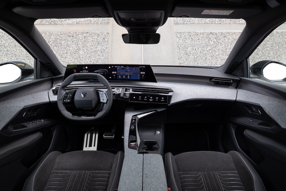 Novo Peugeot 5008 interior