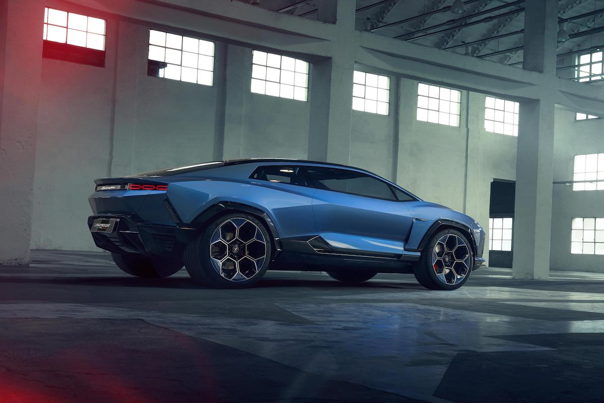 Lamborghini Lanzador SUV GT 100% Eletrico lateral